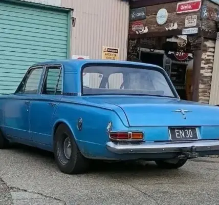 matt mowat chrysler valiant stolen — NZ news
