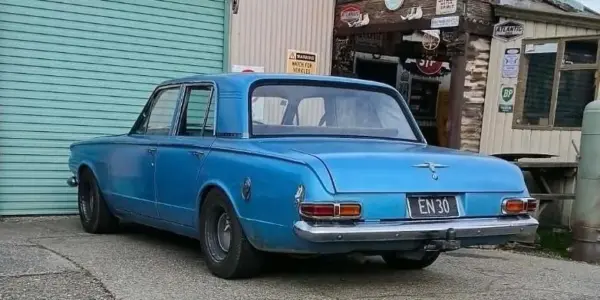 matt mowat chrysler valiant stolen — NZ news