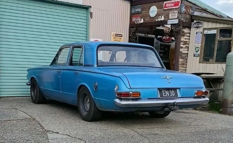 matt mowat chrysler valiant stolen — NZ news