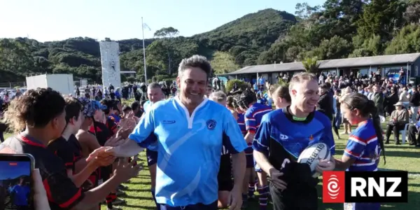 Rumble in Russell: Politicians have a bruising encounter with ex-All Blacks - RNZ