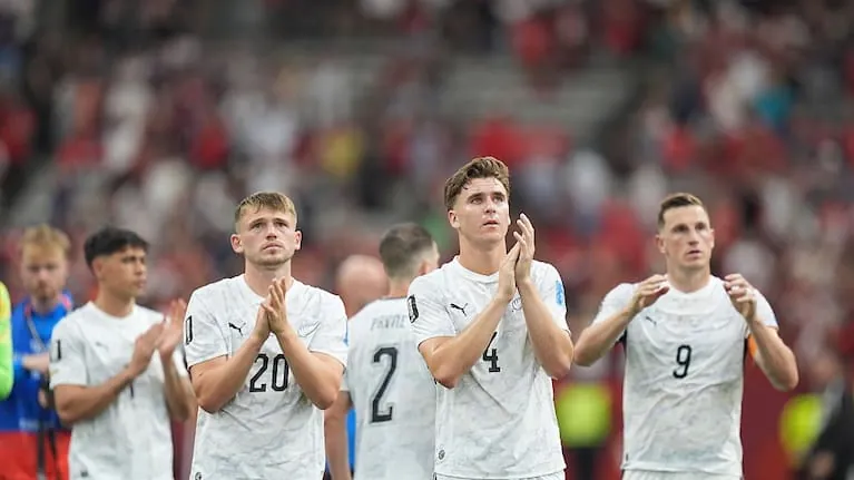 Players of New Zealand greet the fans after the 2026 FIFA World Cup Group G match between New Zealand and Egypt at BC Place Stadium in Vancouver, Canada, on June 21, 2026.