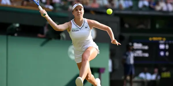 Linda Noskova sees off Marta Kostyuk in style to set up all-Czech Wimbledon final