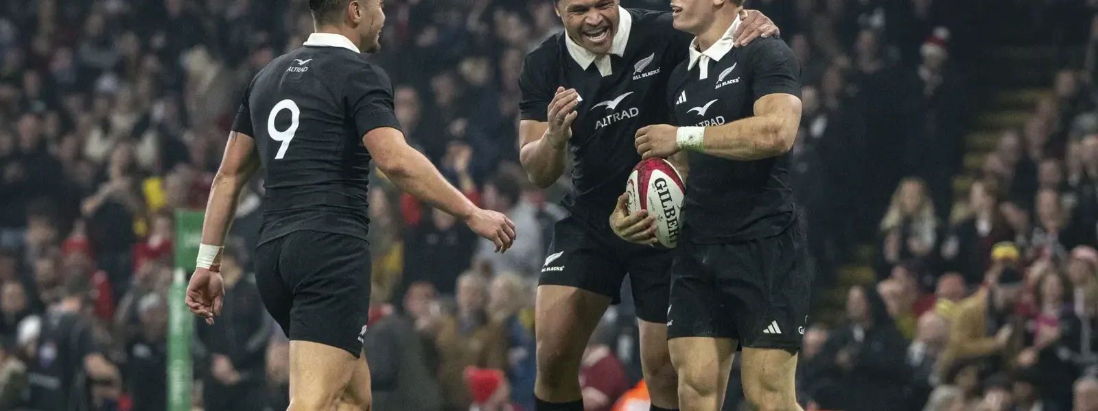 Love wins race for No 10 jersey as Rennie names two debutants in first side - NZ Herald