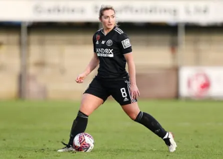 Maddy Cusack on the ball for Sheffield United